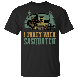 Camping I Party With Sasquatch Vintage Black T-Shirt Men